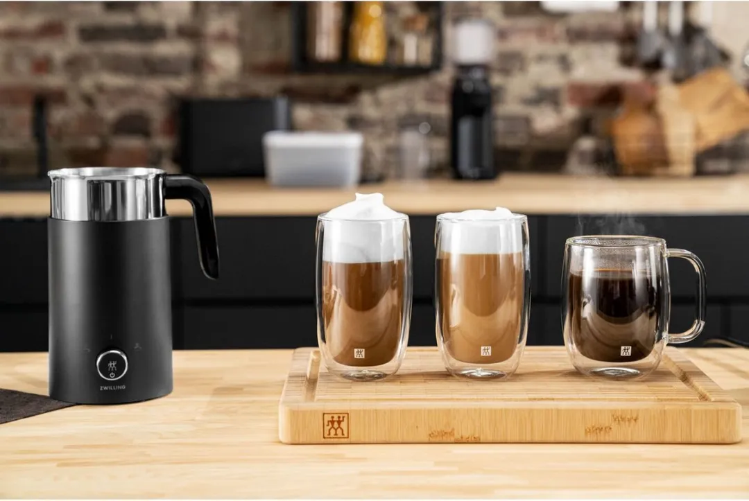 Zwilling Enfinigy Elektrische Melkopschuimer 600W - 400ml - Zwart