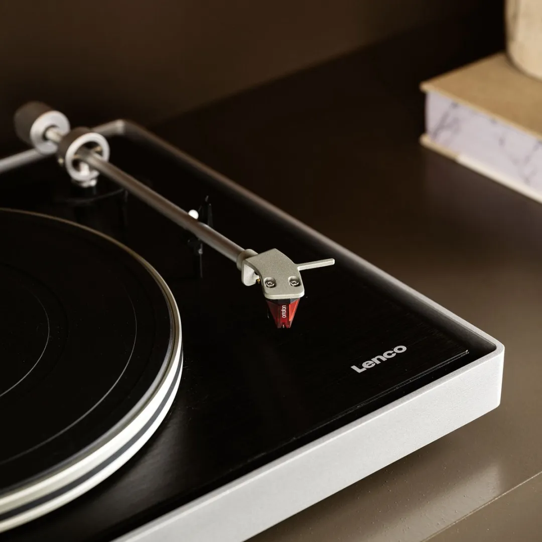 Lenco L-455BK Platenspeler - Ortofon 2M RED - Zwart-Zilver