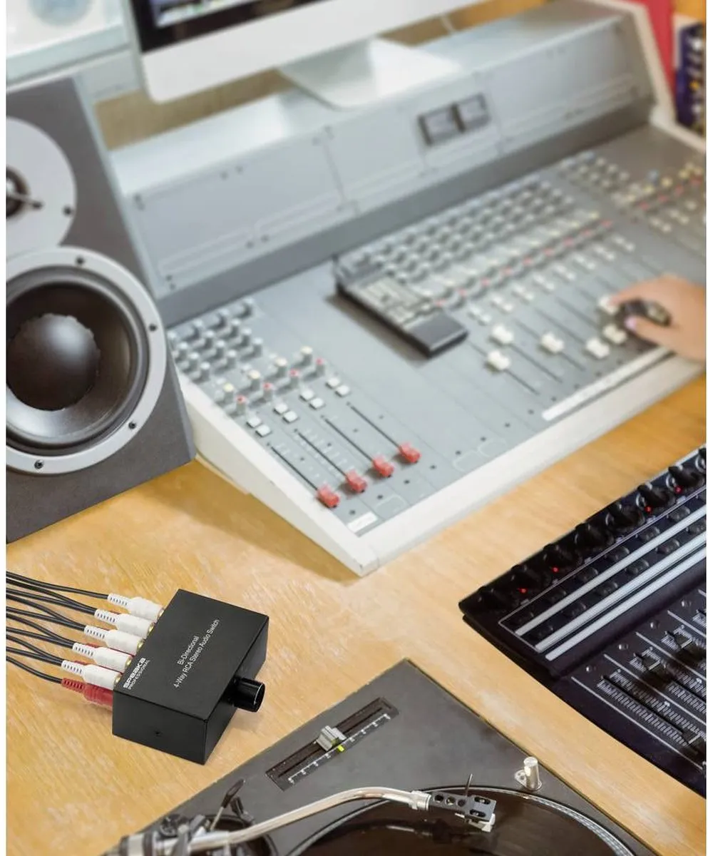 SpeaKa Professional SP-AS-500 Cinch Audio Switch 4 Poorten - Zwart