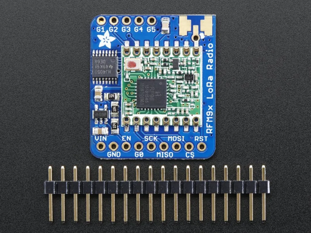 Adafruit RFM96W LoRa Radio Transceiver 433MHz - 3073