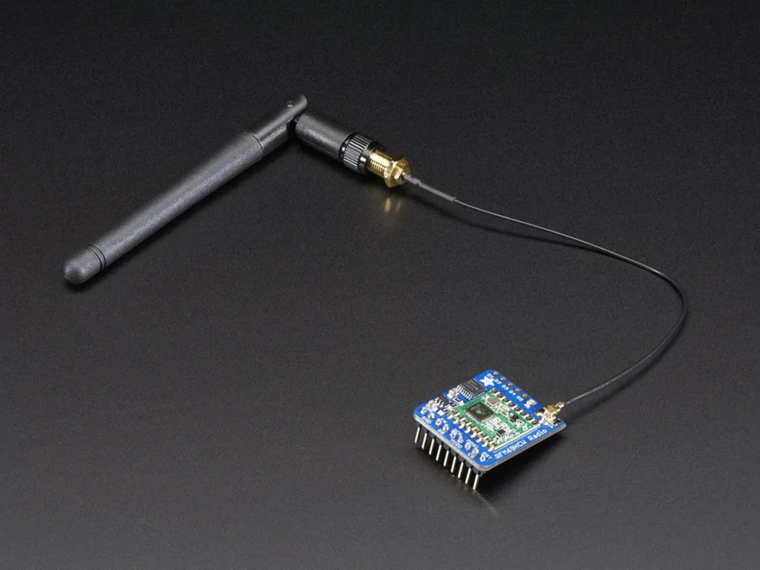 Adafruit RFM96W LoRa Radio Transceiver 433MHz - 3073