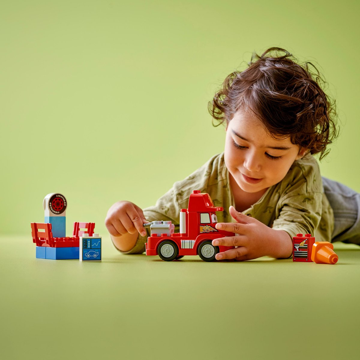 LEGO DUPLO Disney en Pixar's Cars Mack bij de race - 10417