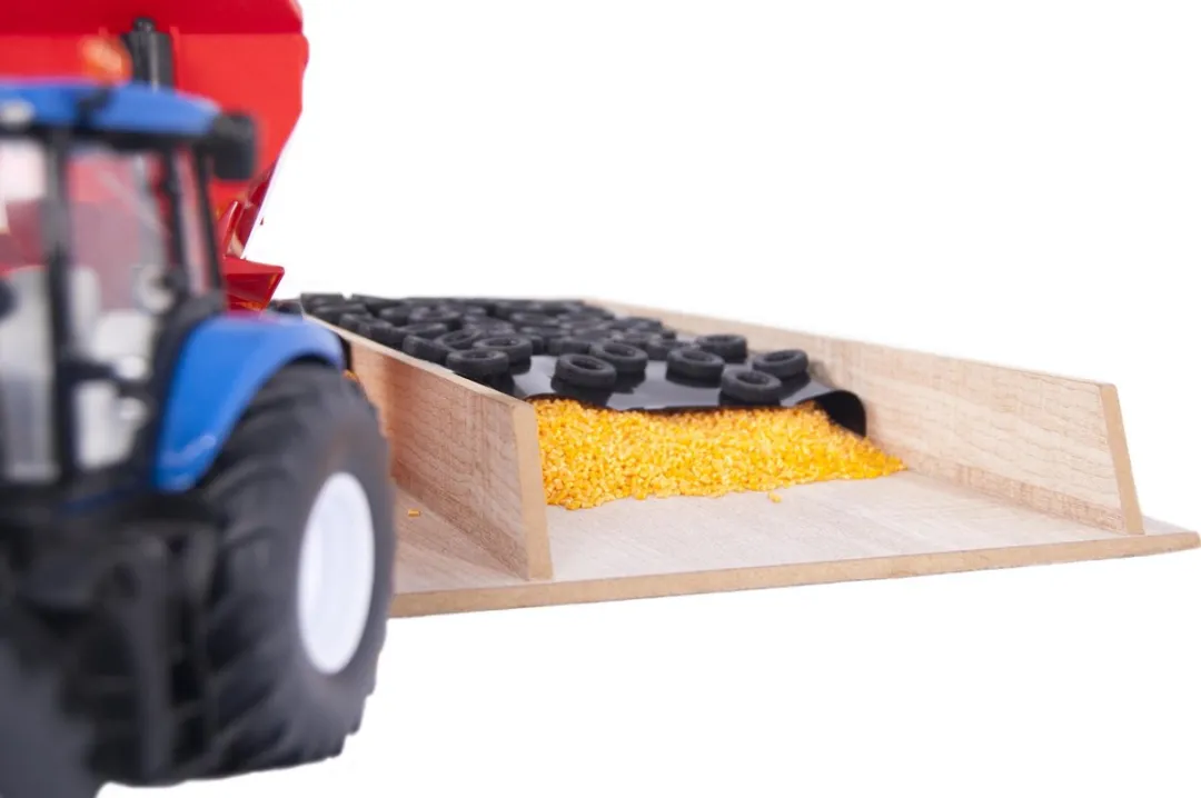 Kids Globe Sleufsilo Hout 1:32 - 610451
