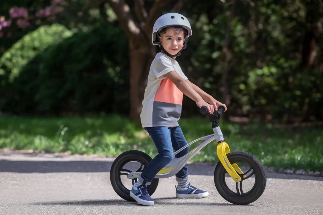 Lionelo Bart Tour Loopfiets 12 Inch - 3,3 kg - Roze