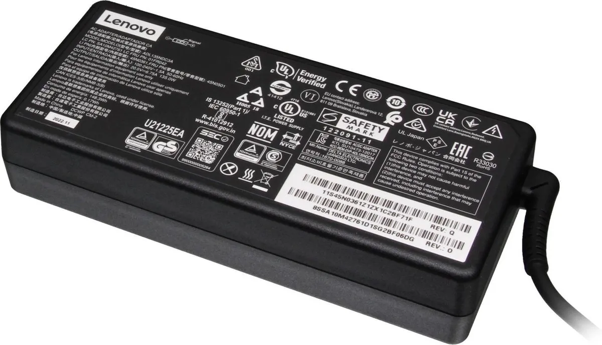 Lenovo 4X20S56685 Oplader 135W - Zwart