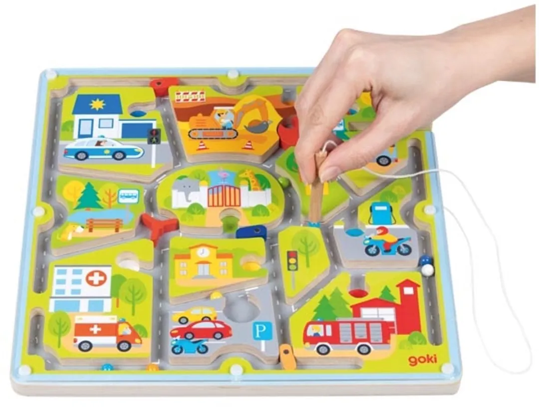 Goki Little Town Maze Board 58379