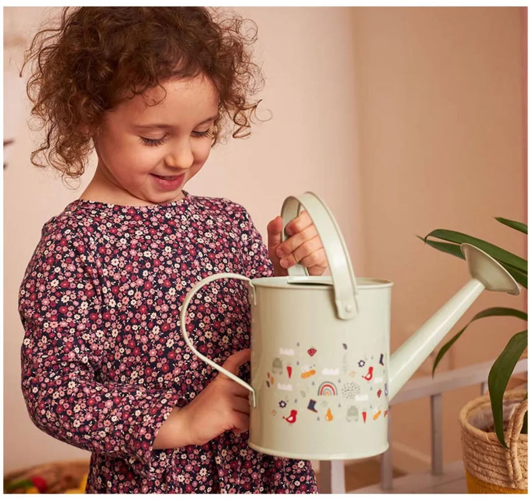 Goki Watering Can Spring