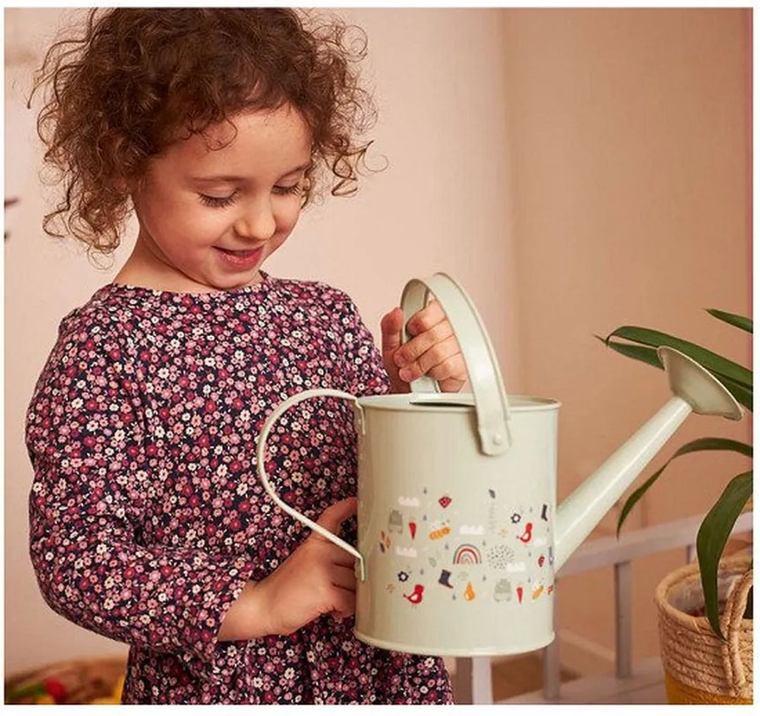 Goki Watering Can Spring