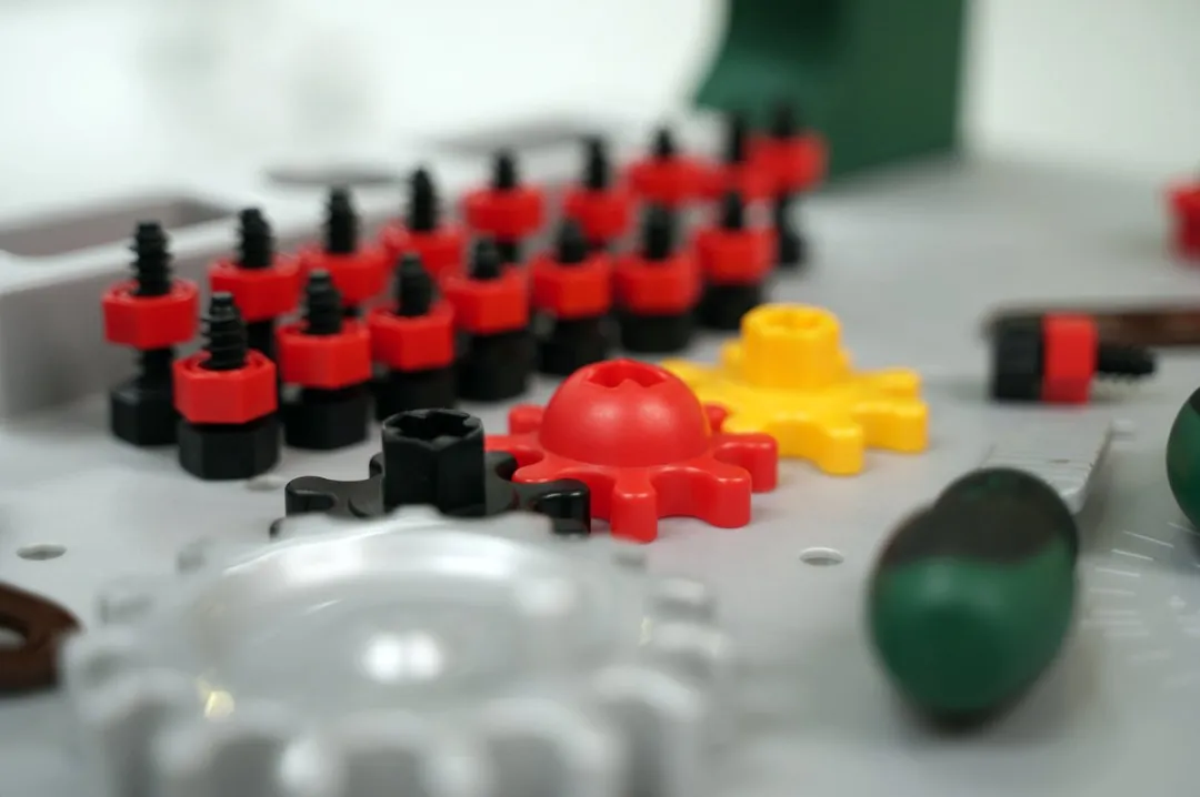 Klein Toys Bosch Mini Speelgoedwerkbank 77-delig - Groen