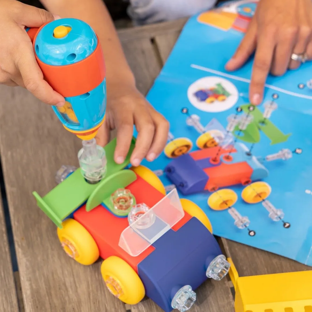 Learning Resources Design & Drill Build-It Bucket STEM Set 950EI4146 - Multicolor
