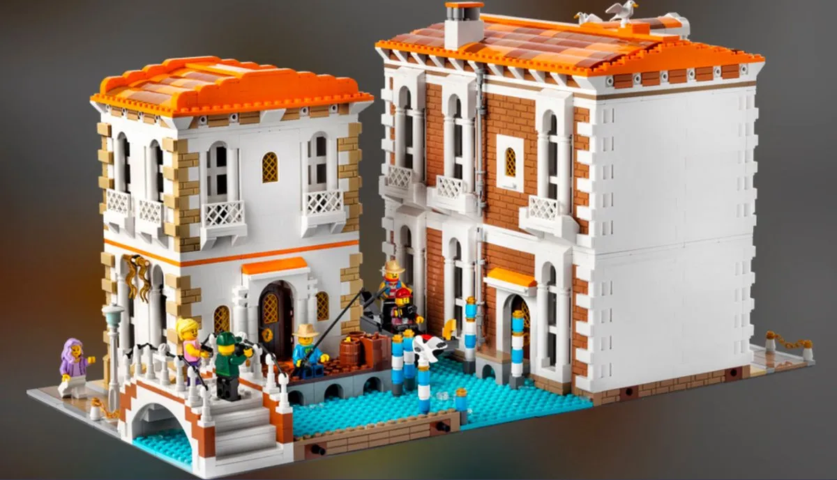 LEGO Bricklink Venetian Houses 910023 - 3470 Stukken - 13 Minifiguren