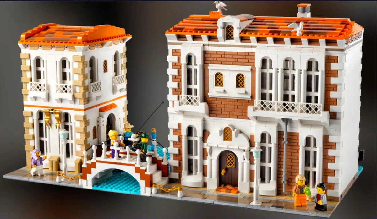 LEGO Bricklink Venetian Houses 910023 - 3470 Stukken - 13 Minifiguren