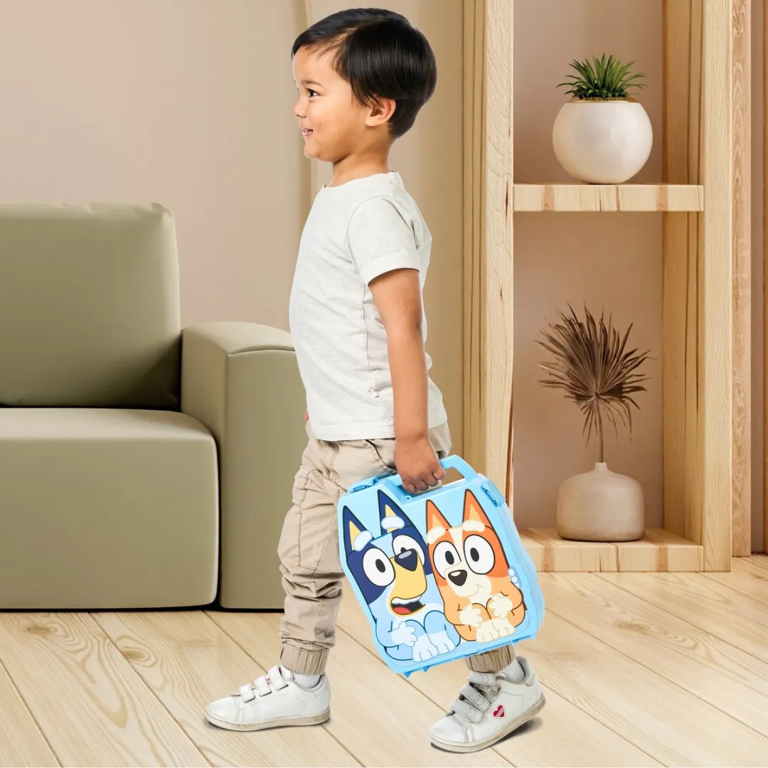 BLUEY Verzamelkoffer met 8 speelfiguren Deluxe set