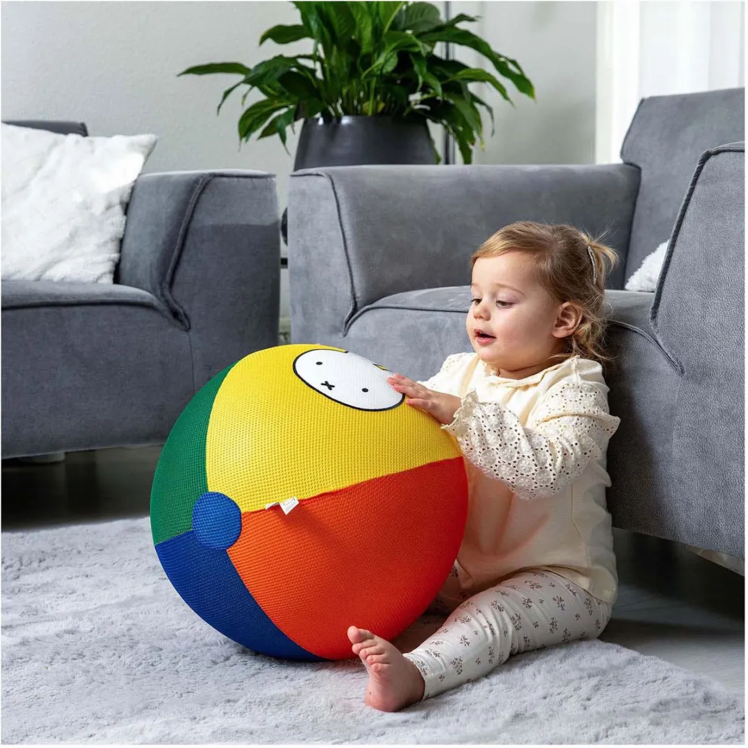Rubo Toys Nijntje Opblaasbal 40cm - Multicolor
