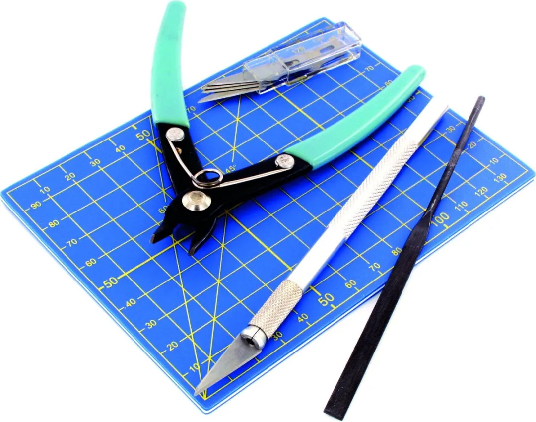 Vallejo Tools T11001 Plastic Modelling Set