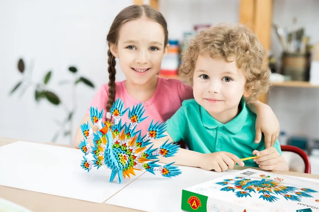 Alexander Toys Origami 3D Pauw - 549 Onderdelen