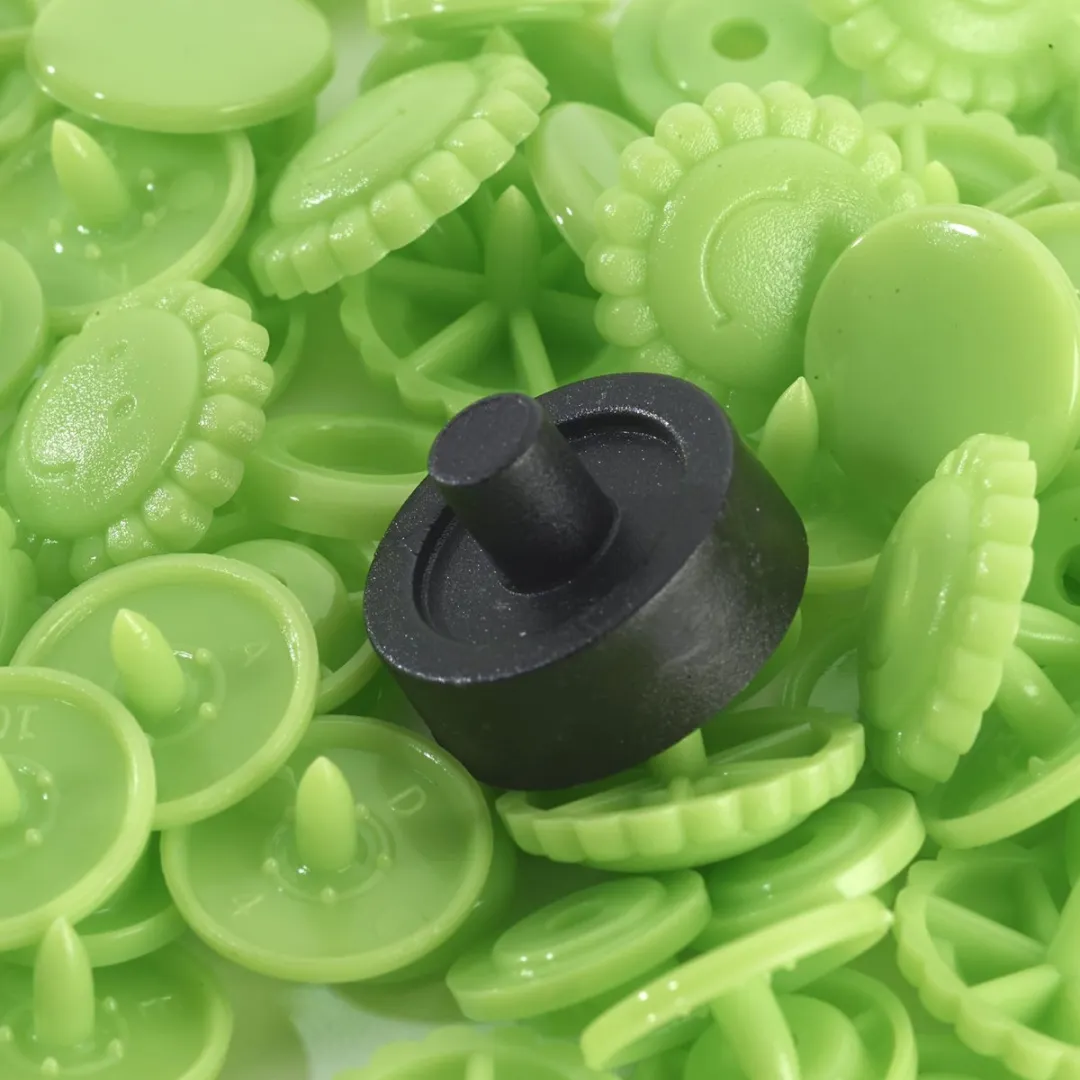 Prym Drukknoop ColorSnaps Bloem 13,6mm - Groen - 1 Stuk