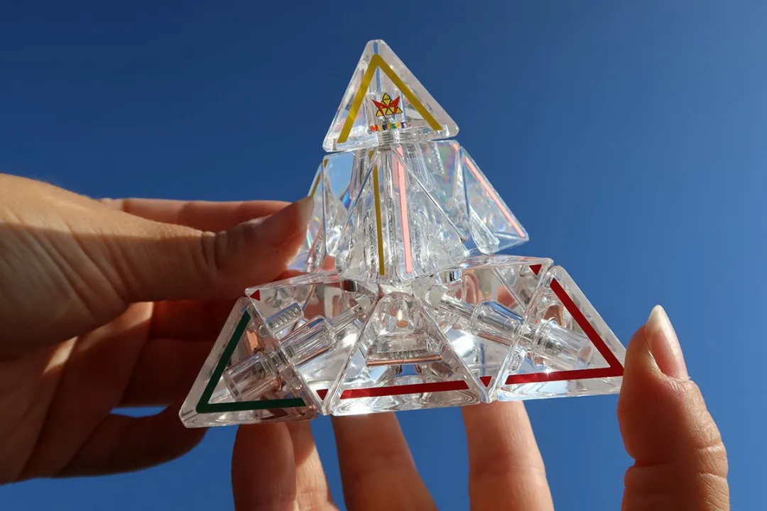Recent Toys Pyraminx Crystal Meffert's Breinbreker - Limited Edition