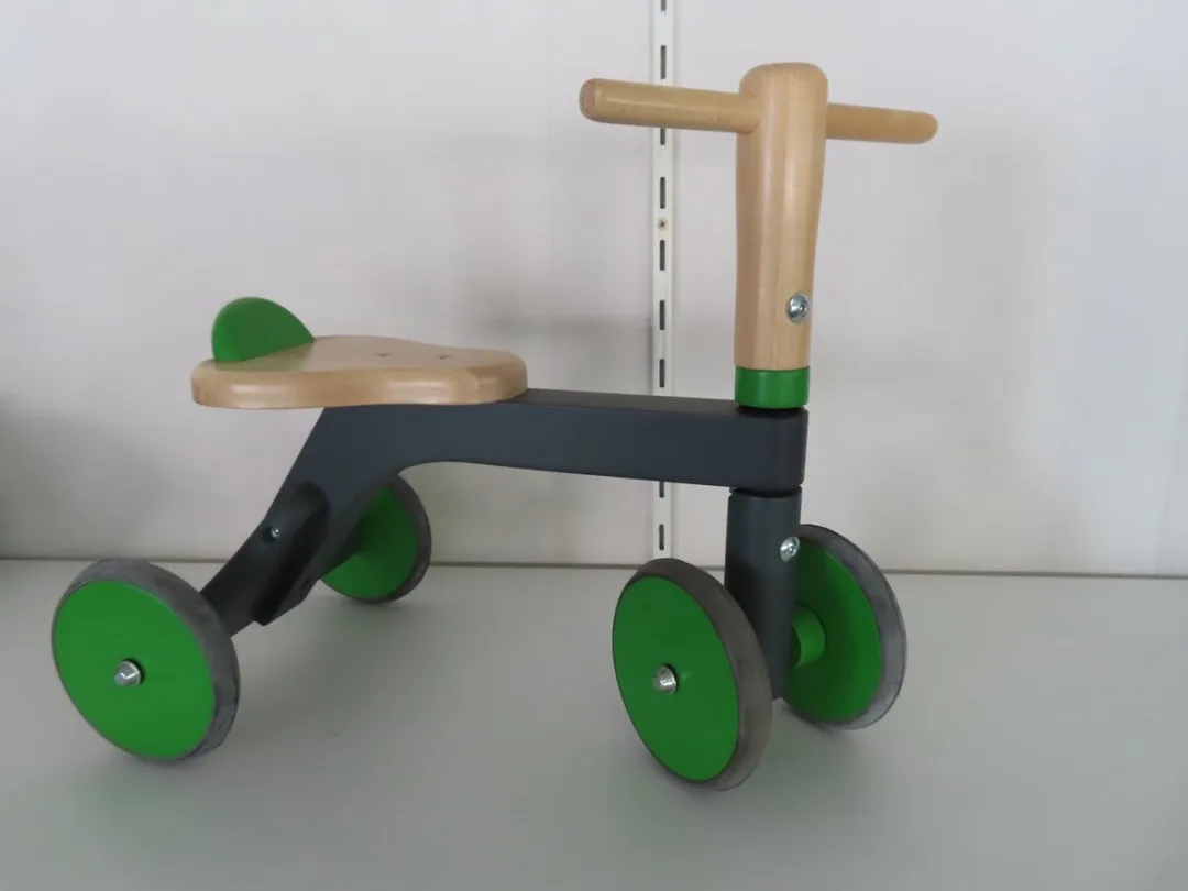 Toys Loopfietsje Hout 4 Wielen - Multicolor