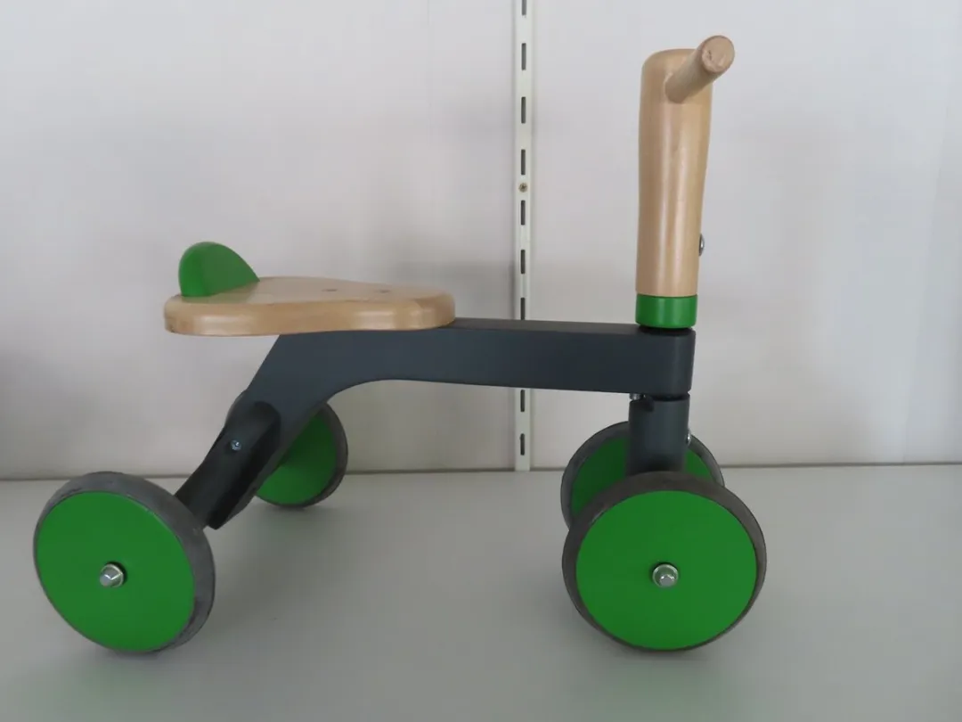 Toys Loopfietsje Hout 4 Wielen