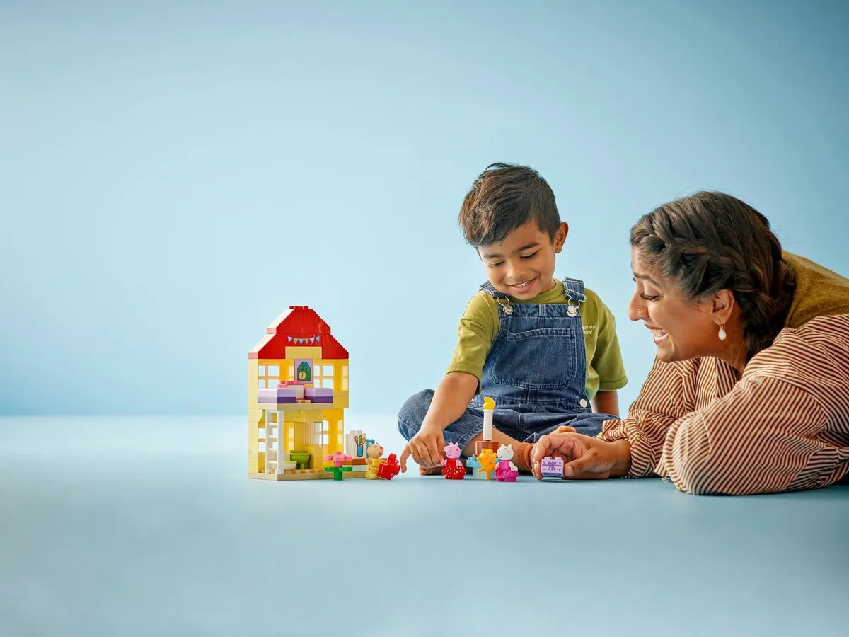 LEGO DUPLO Peppa Pig Verjaardagshuis 10433 - 59 Stukken