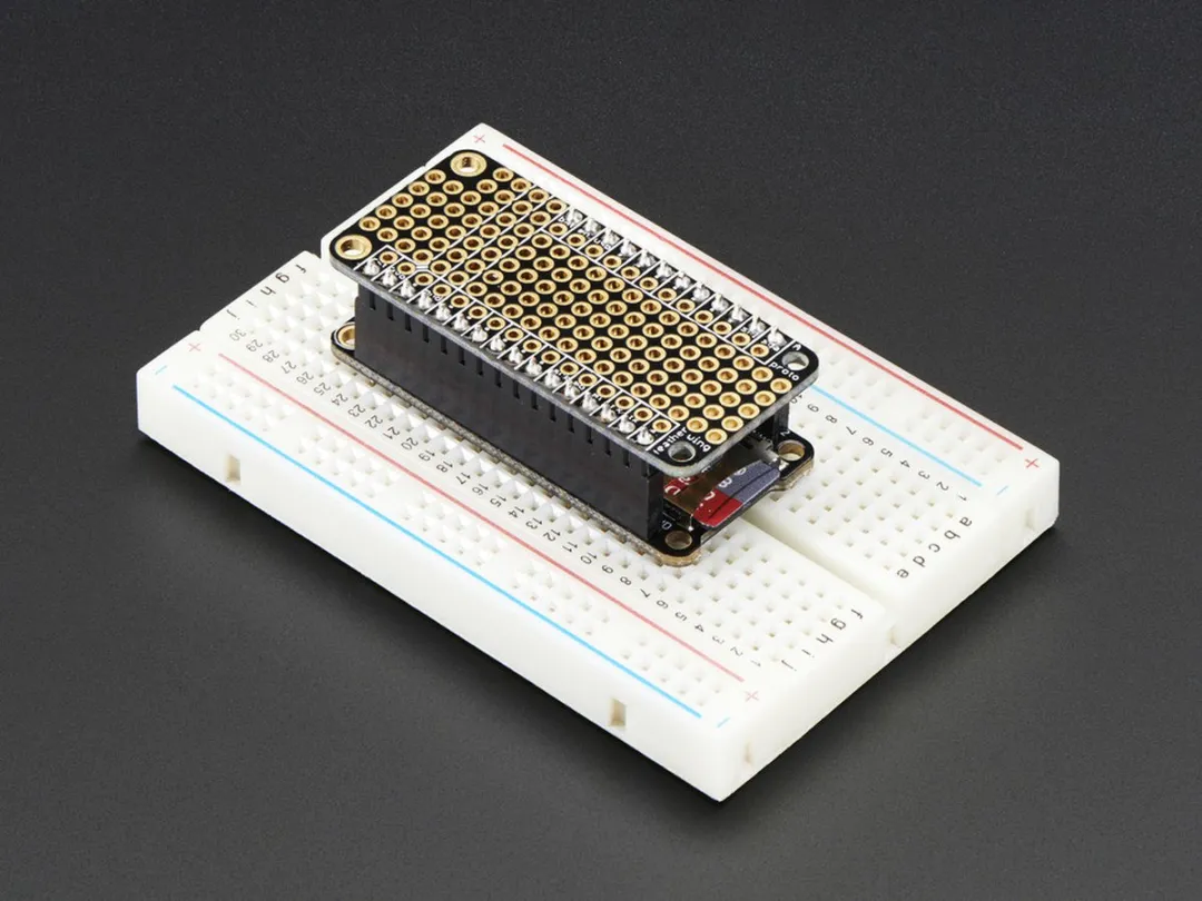 Adafruit FeatherWing Prototyping Add-on 2884 - Meerkleurig