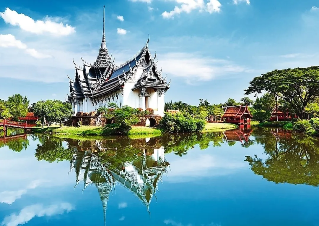 Trefl Sanphet Prasat Palace Puzzel 1000 Stuks
