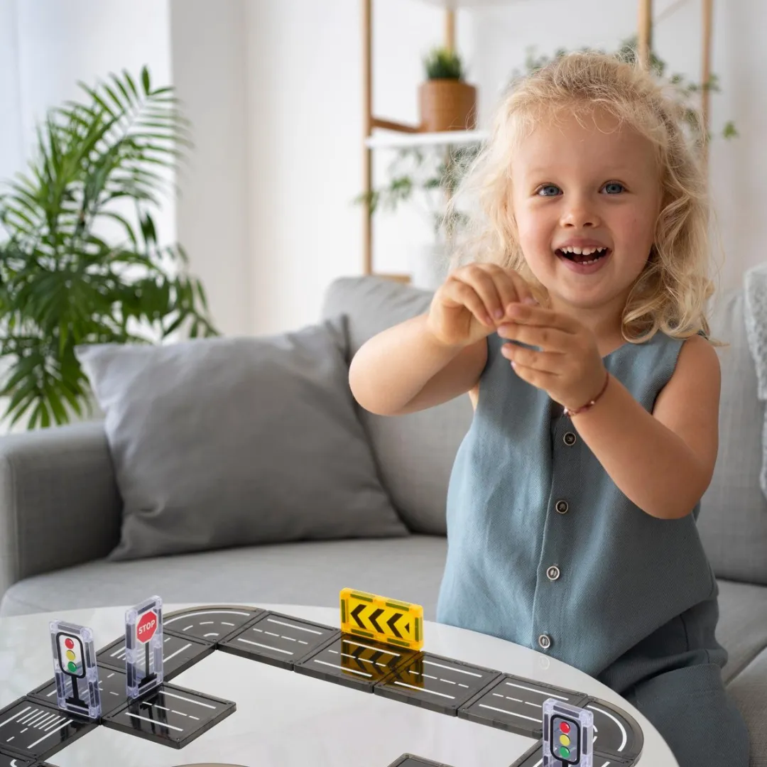 Fits4kids Magnetic Tiles Road Trip Rally 24-delig - Montessori STEM Speelgoed - 3+ jaar
