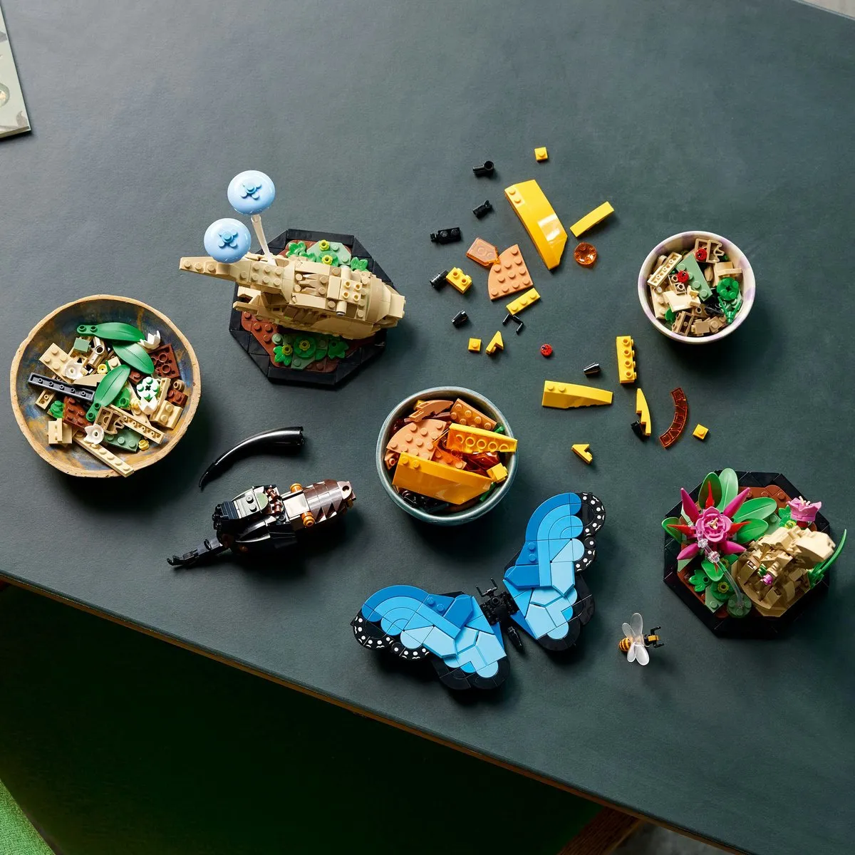 LEGO Ideas De Insectencollectie 21342 - 1111 Stukken - Veelkleurig