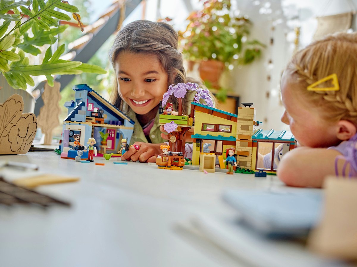 LEGO Friends Olly en Paisley's huizen - 42620