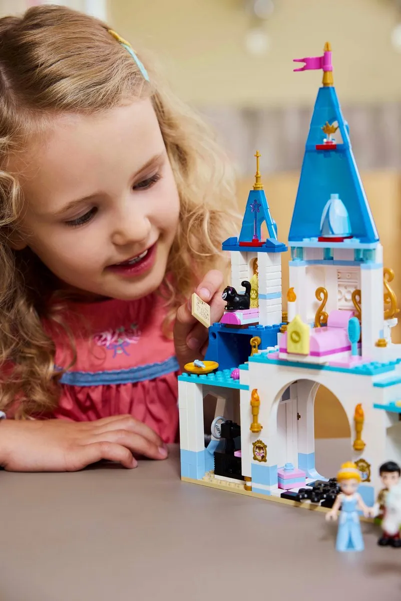 LEGO Disney Princess Assepoester Kasteel & Paardenkoets 43275 - 596 Stukken