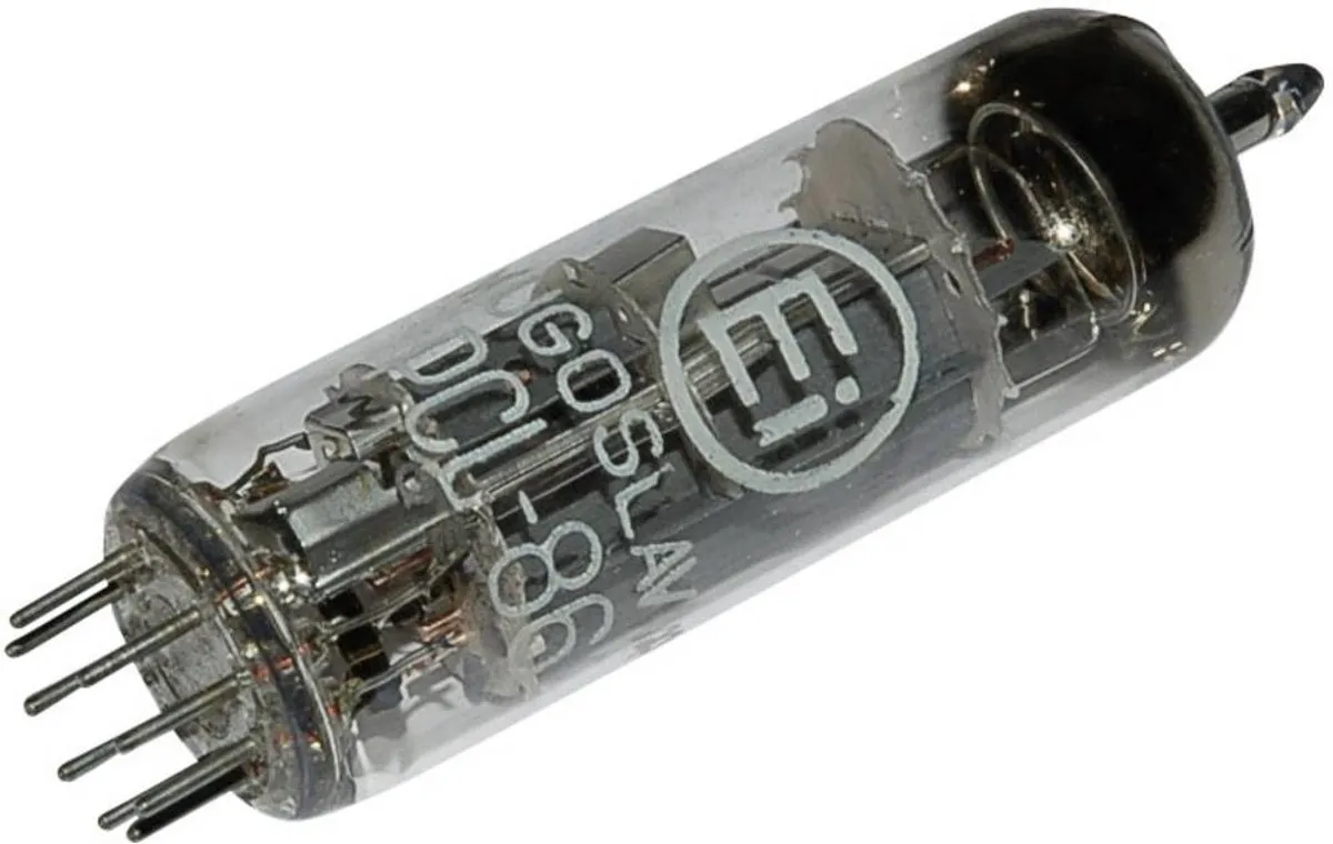 Philips PCL 86 = 14 GW 8 Elektronenbuis Triode-pentode 230 V 1.2 mA, 39 mA Aantal polen: 9 Fitting: Noval 1 stuk(s)