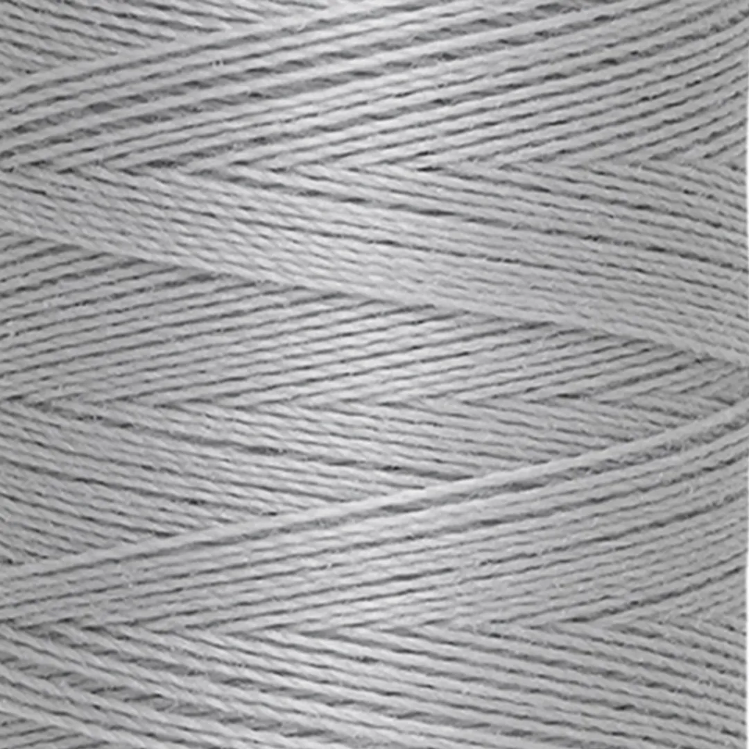 Gutermann Naaigaren Lichtgrijs Nr 38 - 200m