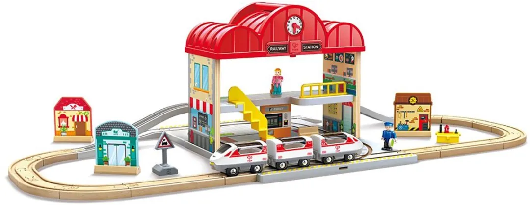 Hape E3877 Draagbare Treinstationset - 40 Stuks - Multicolor