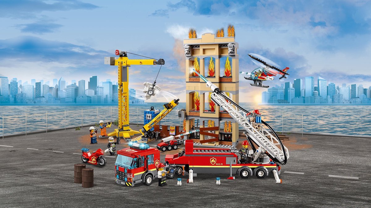 LEGO City Brandweerkazerne in de Stad - 60216