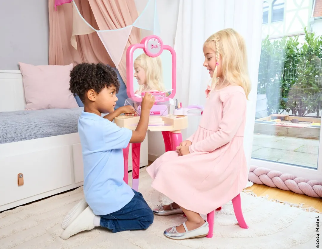 Klein Toys Barbie Happy Vibes Beautystudio - Roze Beige