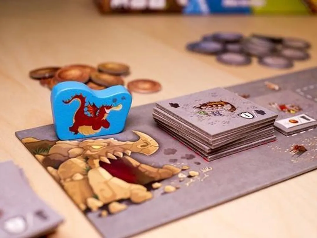 White Goblin Games Queendomino Gezelschapsspel - 2-4 Spelers