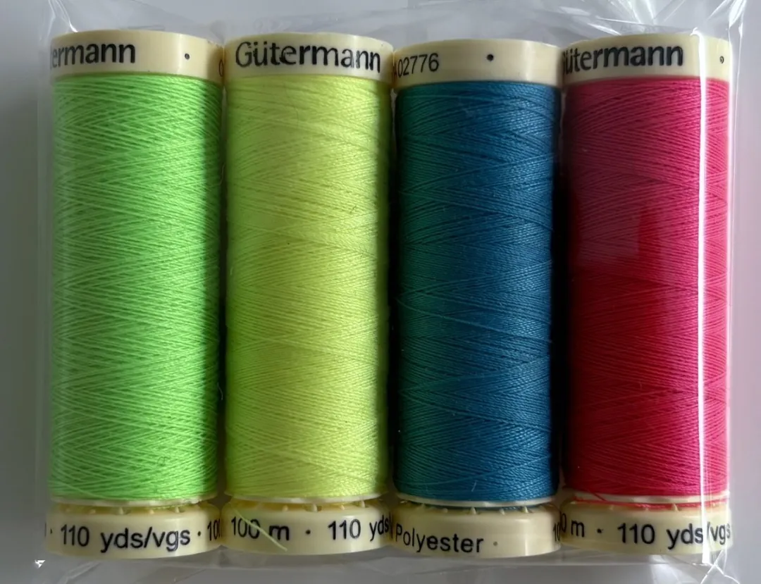 Gutermann Allesnaaigaren Fluokleuren - 4x100m - Blauw/Geel/Groen/Rood