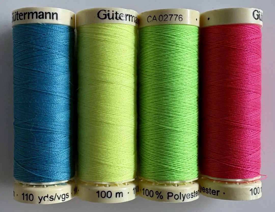 Gutermann Allesnaaigaren Fluokleuren - 4x100m - Blauw/Geel/Groen/Rood
