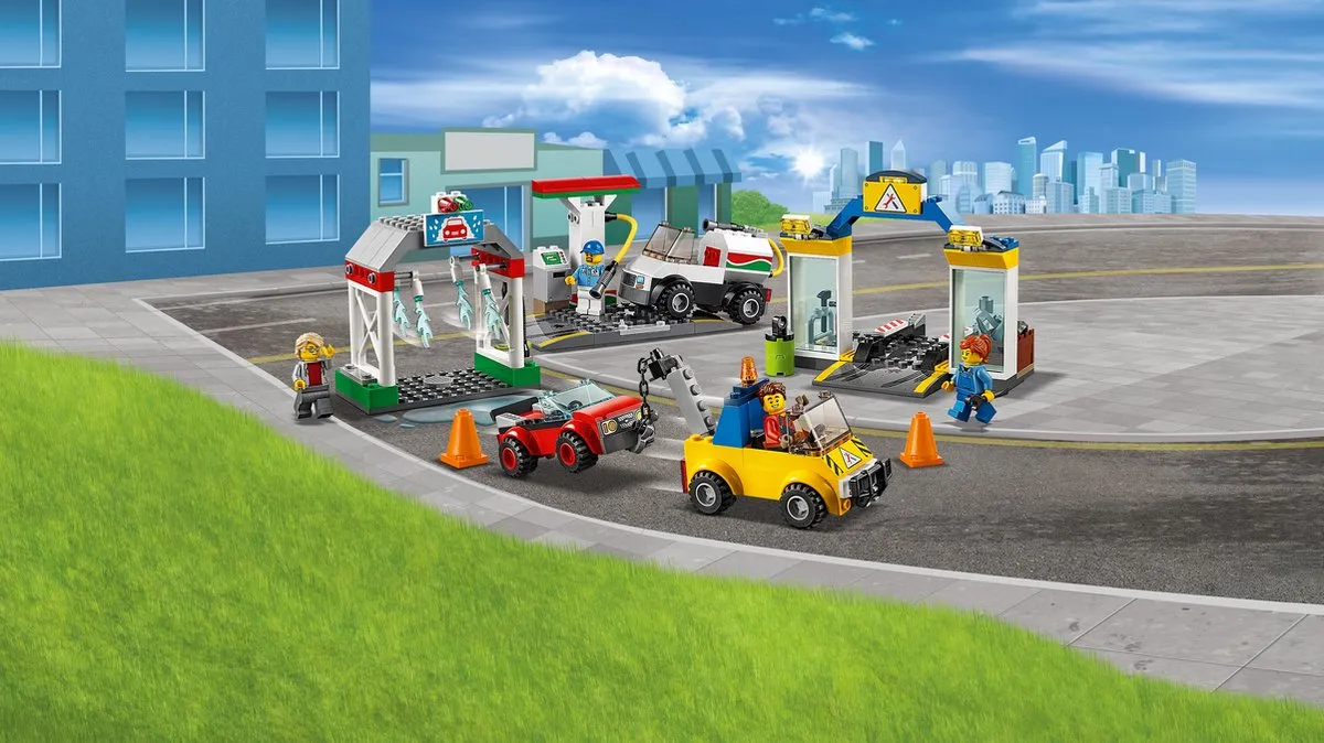 LEGO City 4+ Garage 60232 - 234 Stukken - afbeelding 2 van 6