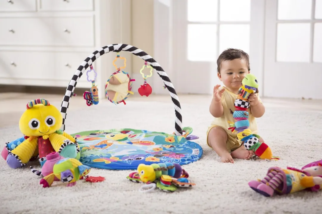Lamaze Freddie de Vuurvlieg 3-in-1 Speelgym - Multicolor - afbeelding 6 van 6