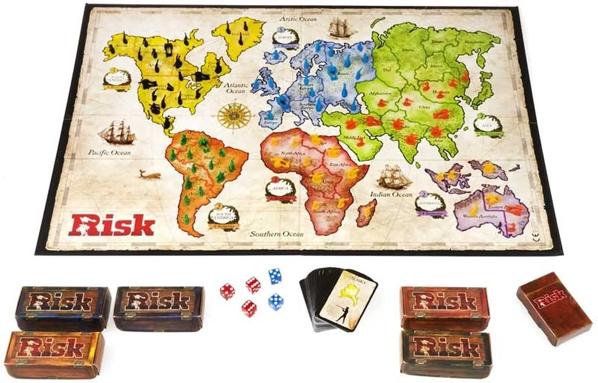 Hasbro Risk B7404 Bordspel - Strategie - 2 tot 5 spelers