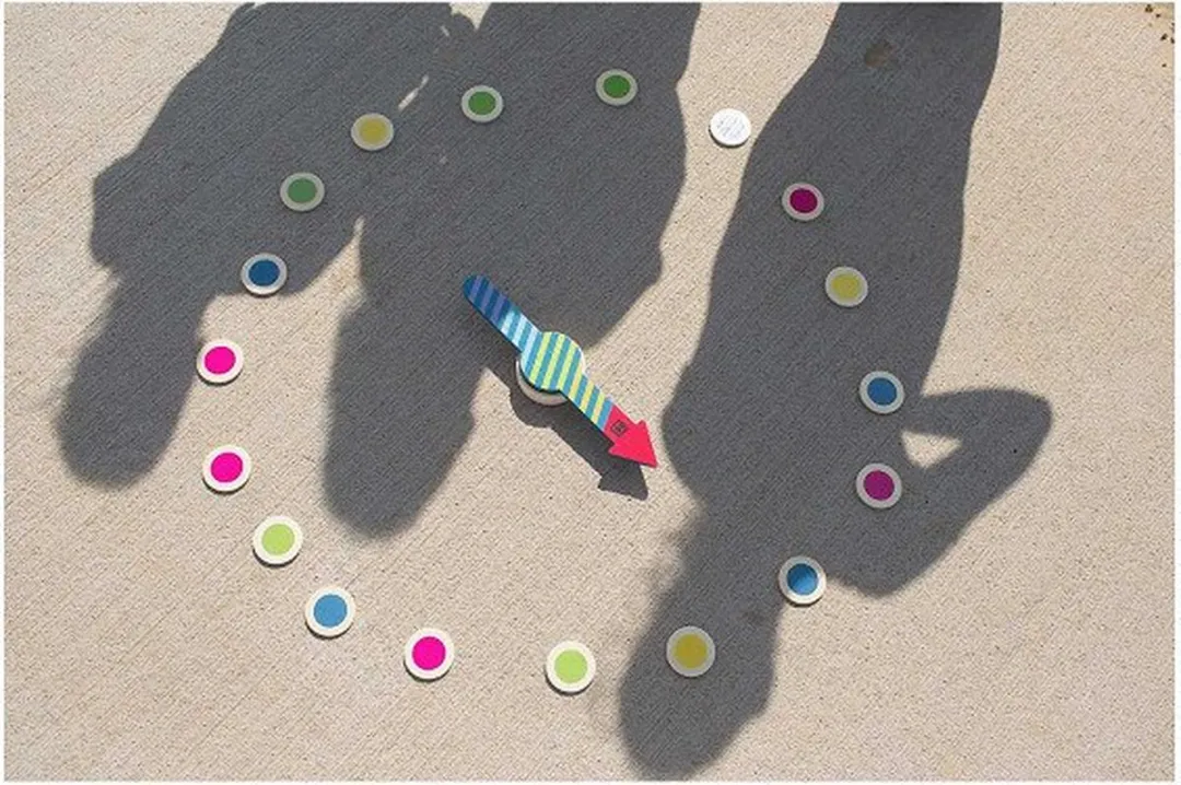BS Toys De Buiten Pijl - Houten Bordspel - 24 Chips - 2 tot 24 Spelers - Multikleur - afbeelding 6 van 6