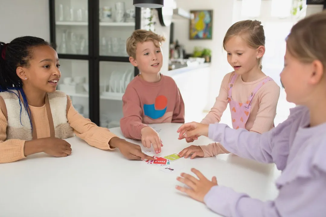 BS Toys Nii No Fleh Kaartspel - 2 tot 8 Spelers