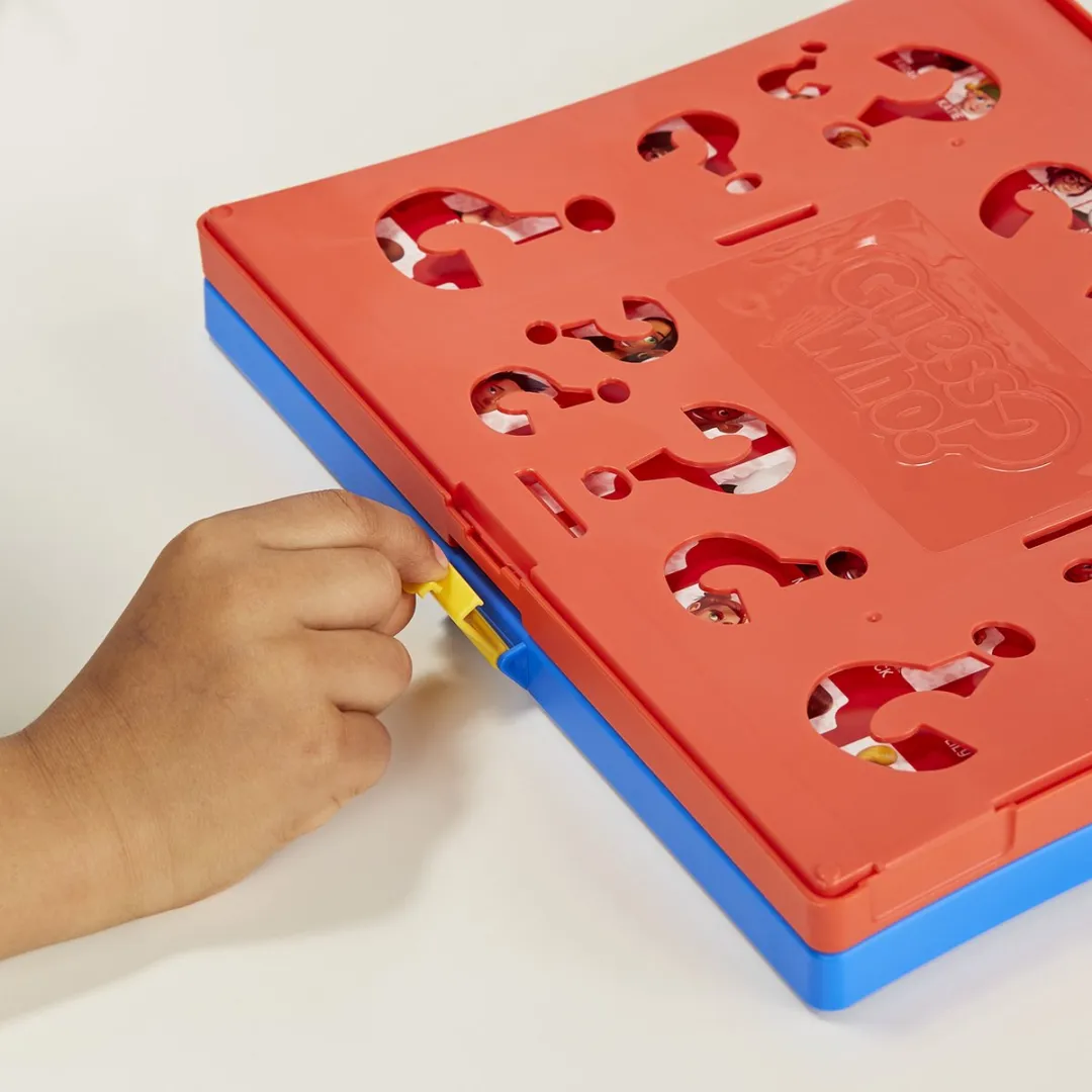 Hasbro Gaming Wie is het? - 2 Spelers