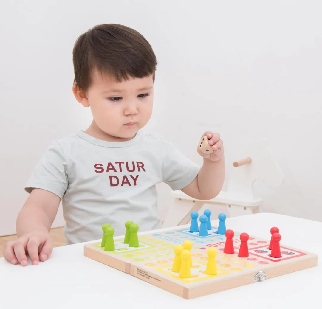 New Classic Toys Houten Ludo Bordspel 10805 - 4 Spelers