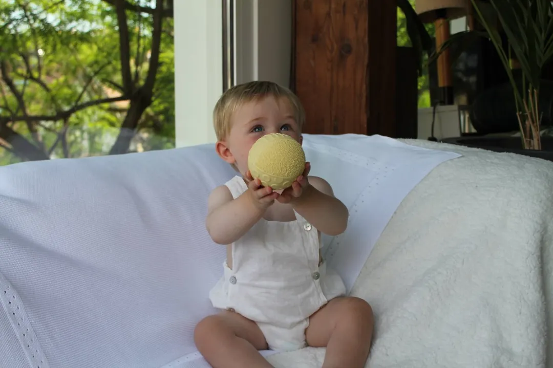 Lanco Sensory Rubberen Bijtspeeltje Bal - Geel