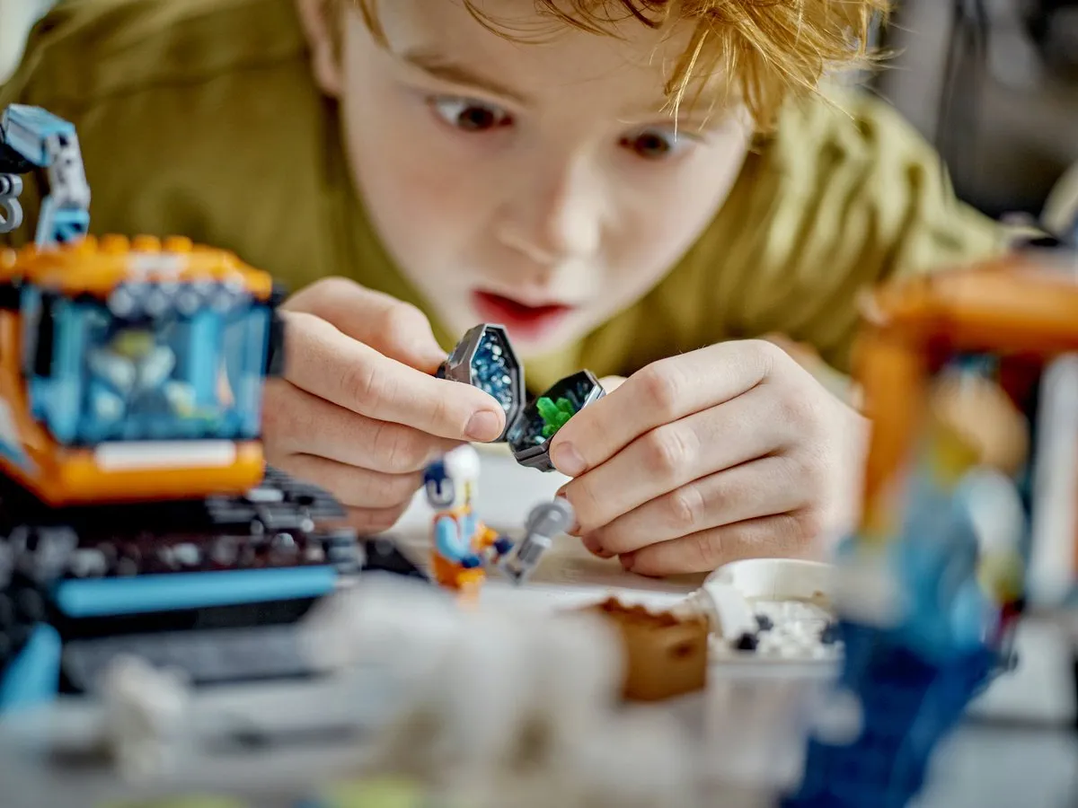 LEGO 60378 Truck en Mobiel Laboratorium Poolonderzoek - 489 Stukken - afbeelding 6 van 6