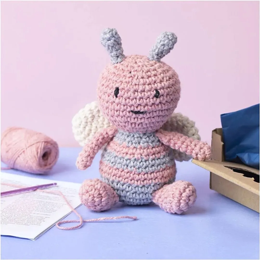 Creativ Company Haakpakket Amigurumi Honingbij - Pastelkleuren