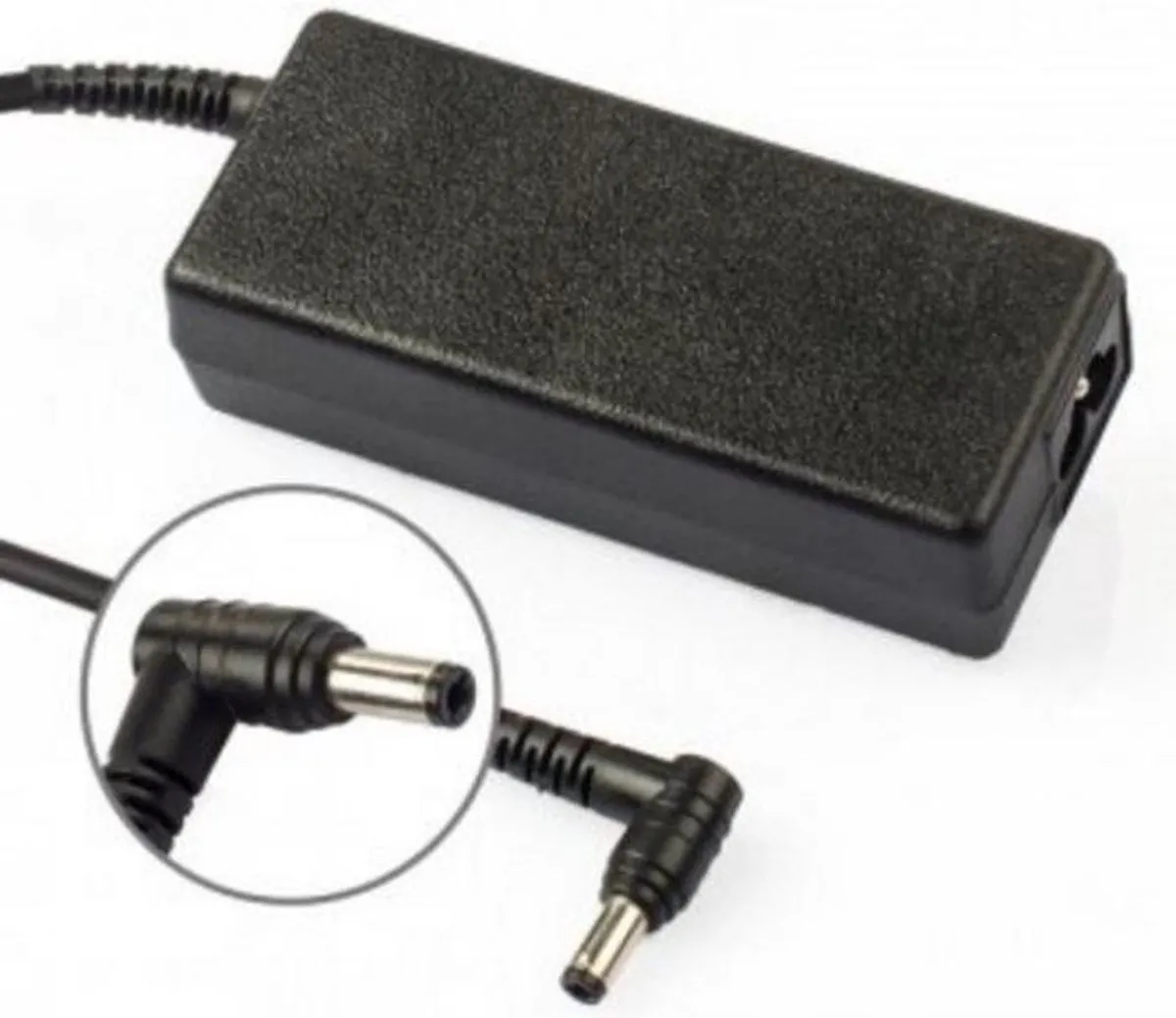 Toshiba PA3467E-1AC3 Adapter 65W - 19V 3,42A - 5,5x2,5mm - Zwart